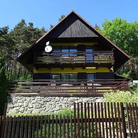 Chata U Lesa Machuv Kraj Hétvégi ház Jestřebí